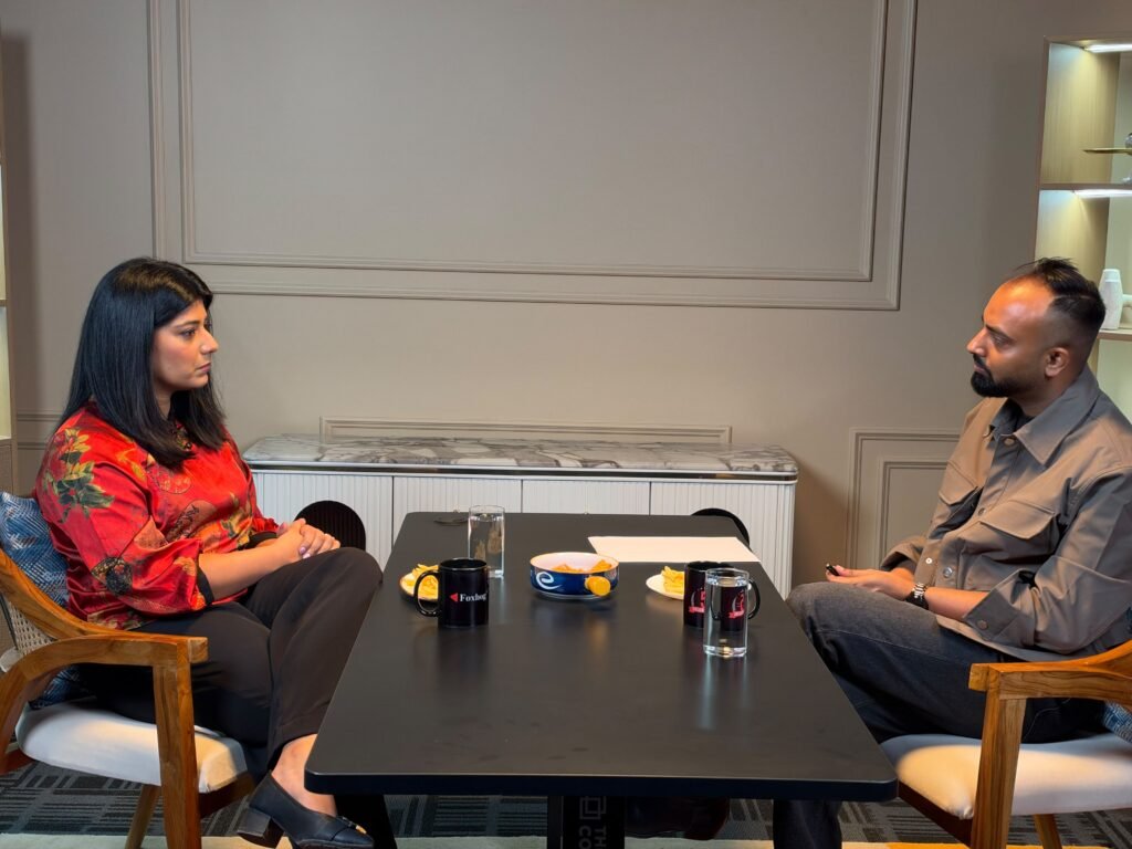Tarun Poddar asks who keeps solo journalists accountable and how transparency and standards can build trust.